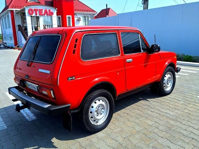 ВАЗ Нива 1993 у Кривом Озере на Automoto.ua Червоний ВАЗ Нива, об'ємом двигуна 1.6 л та пробігом 58 тис. км за 3000 $, фото 4 на Automoto.ua