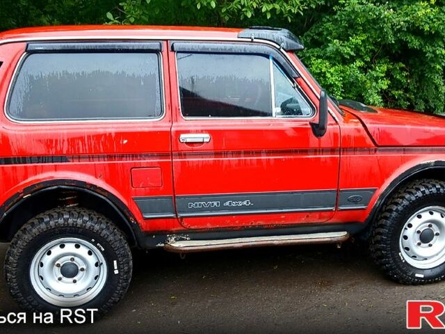 Красный ВАЗ Нива, объемом двигателя 1.7 л и пробегом 0 тыс. км за 3000 $, фото 3 на Automoto.ua