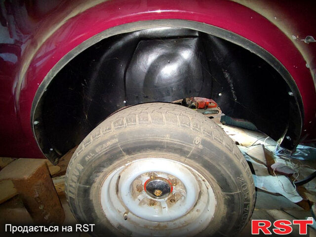 Красный ВАЗ Нива, объемом двигателя 1.7 л и пробегом 62 тыс. км за 1600 $, фото 13 на Automoto.ua