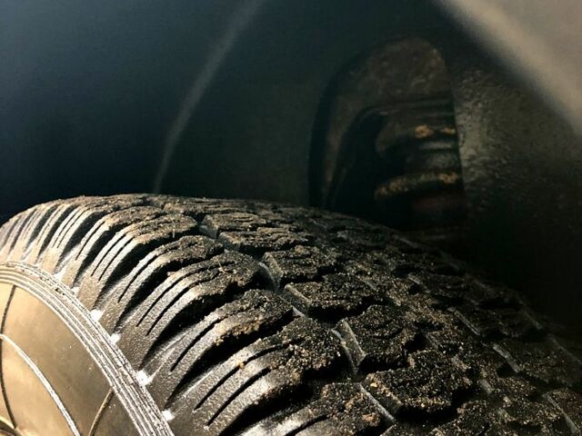 Червоний ВАЗ Нива, об'ємом двигуна 1.7 л та пробігом 78 тис. км за 2550 $, фото 7 на Automoto.ua