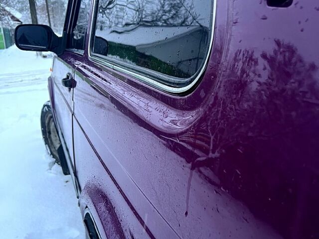 Красный ВАЗ Нива, объемом двигателя 1.7 л и пробегом 200 тыс. км за 3700 $, фото 1 на Automoto.ua