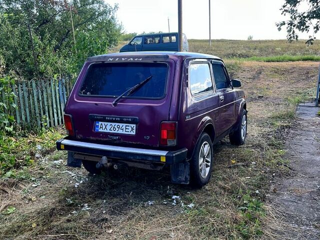 Червоний ВАЗ Нива, об'ємом двигуна 1.7 л та пробігом 150 тис. км за 1500 $, фото 3 на Automoto.ua
