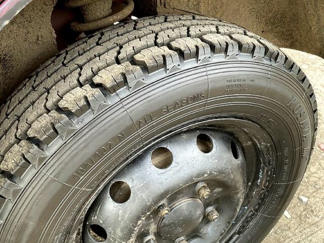 Красный ВАЗ Нива, объемом двигателя 1.7 л и пробегом 0 тыс. км за 2400 $, фото 7 на Automoto.ua