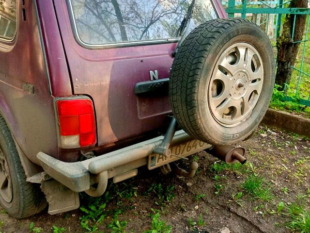 Красный ВАЗ Нива, объемом двигателя 1.7 л и пробегом 0 тыс. км за 1670 $, фото 2 на Automoto.ua