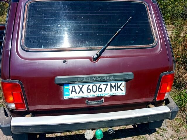 ВАЗ Нива 2009 в Харькове на Automoto.ua Красный ВАЗ Нива, объемом двигателя 1.7 л и пробегом 136 тыс. км за 4000 $, фото 1 на Automoto.ua