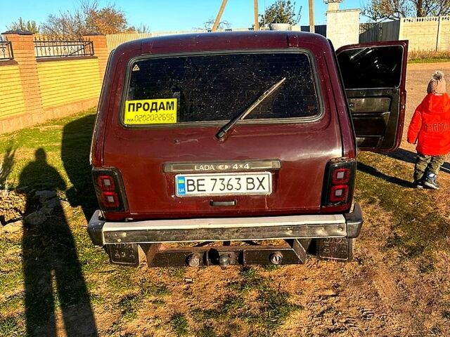 Красный ВАЗ Нива, объемом двигателя 1.7 л и пробегом 0 тыс. км за 5000 $, фото 5 на Automoto.ua