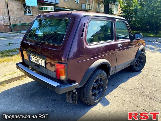 Красный ВАЗ Нива, объемом двигателя 1.7 л и пробегом 0 тыс. км за 1900 $, фото 1 на Automoto.ua