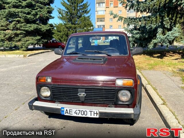 Красный ВАЗ Нива, объемом двигателя 1.7 л и пробегом 0 тыс. км за 1900 $, фото 6 на Automoto.ua
