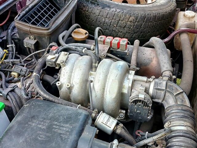 Червоний ВАЗ Нива, об'ємом двигуна 1.7 л та пробігом 235 тис. км за 4600 $, фото 6 на Automoto.ua