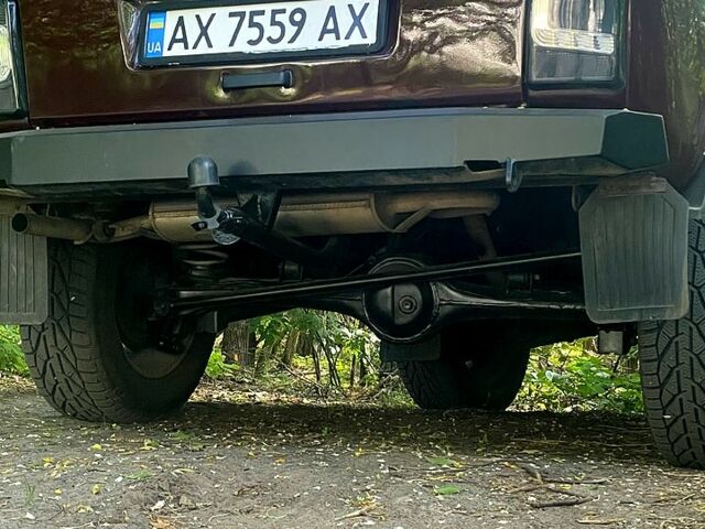 Красный ВАЗ Нива, объемом двигателя 1.7 л и пробегом 180 тыс. км за 4600 $, фото 6 на Automoto.ua