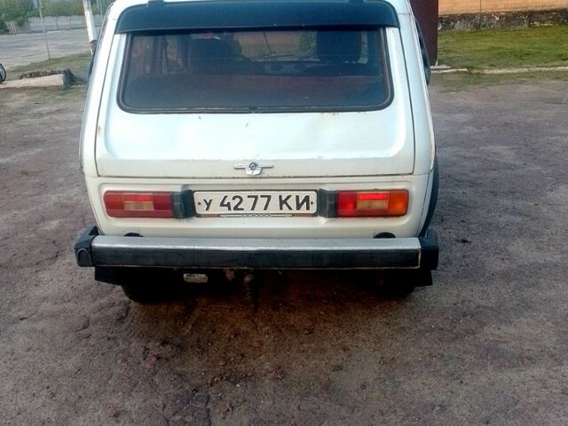 ВАЗ Нива, объемом двигателя 1.7 л и пробегом 200 тыс. км за 1400 $, фото 2 на Automoto.ua