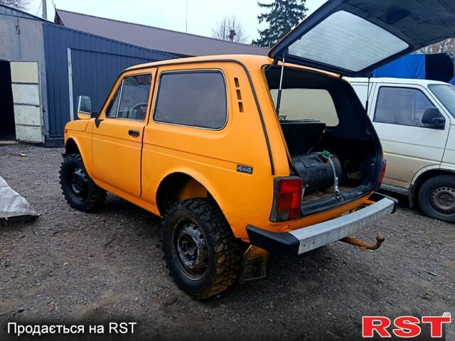 ВАЗ Нива, объемом двигателя 1.6 л и пробегом 333 тыс. км за 1450 $, фото 2 на Automoto.ua