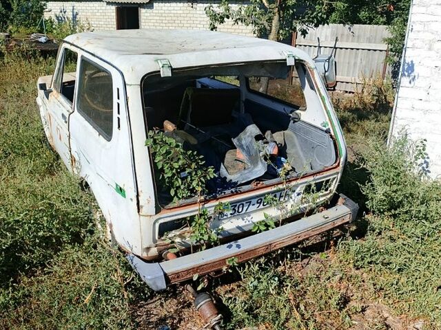 ВАЗ Нива, объемом двигателя 1.6 л и пробегом 0 тыс. км за 1000 $, фото 6 на Automoto.ua