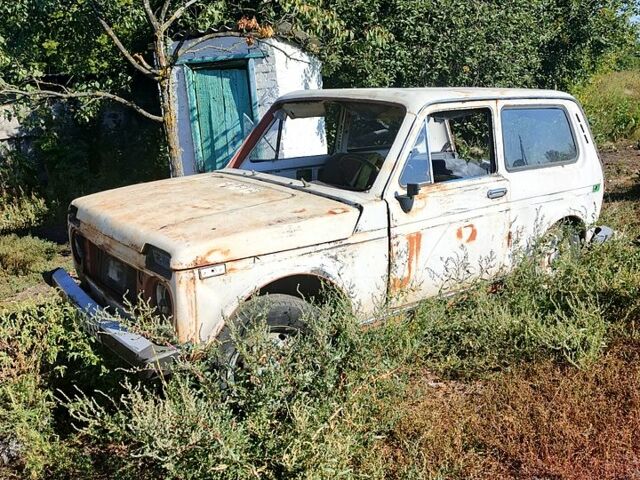ВАЗ Нива, объемом двигателя 1.6 л и пробегом 0 тыс. км за 1000 $, фото 5 на Automoto.ua