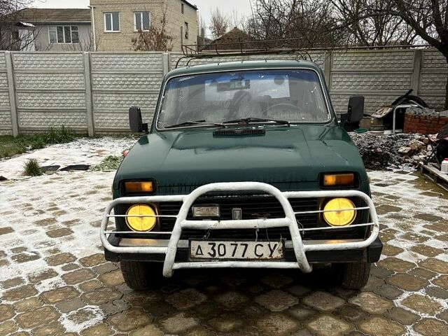 ВАЗ Нива, объемом двигателя 1.6 л и пробегом 96 тыс. км за 1000 $, фото 1 на Automoto.ua