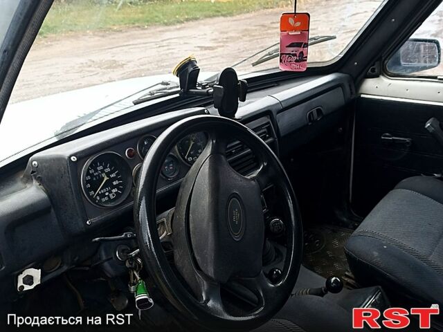 ВАЗ Нива, объемом двигателя 1.6 л и пробегом 111 тыс. км за 1250 $, фото 8 на Automoto.ua