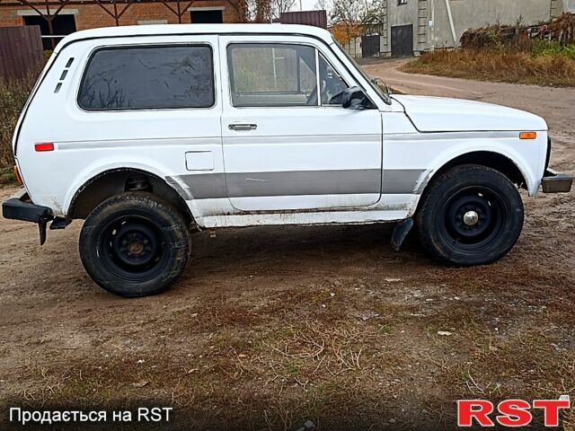 ВАЗ Нива, объемом двигателя 1.6 л и пробегом 111 тыс. км за 1250 $, фото 3 на Automoto.ua