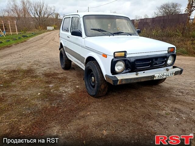 ВАЗ Нива, объемом двигателя 1.6 л и пробегом 111 тыс. км за 1250 $, фото 2 на Automoto.ua