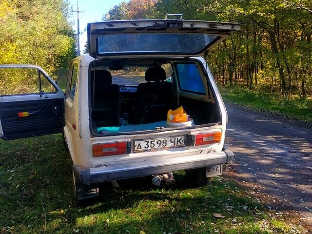 ВАЗ Нива, объемом двигателя 1.6 л и пробегом 0 тыс. км за 1500 $, фото 11 на Automoto.ua