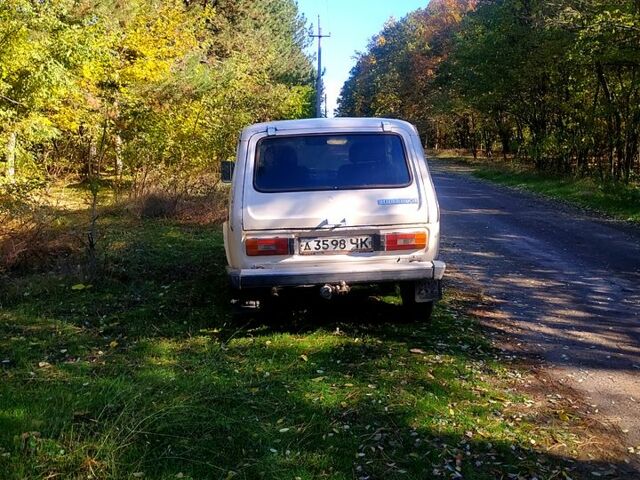 ВАЗ Нива, объемом двигателя 1.6 л и пробегом 0 тыс. км за 1500 $, фото 3 на Automoto.ua