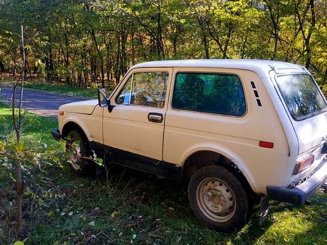 ВАЗ Нива, объемом двигателя 1.6 л и пробегом 0 тыс. км за 1500 $, фото 5 на Automoto.ua