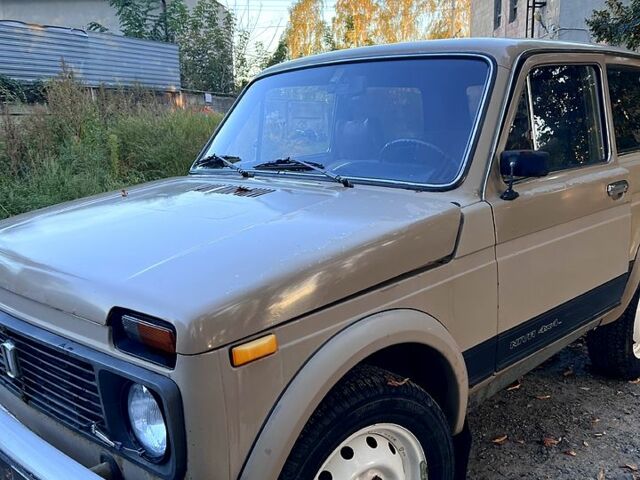 ВАЗ Нива, объемом двигателя 1.6 л и пробегом 77 тыс. км за 1700 $, фото 3 на Automoto.ua