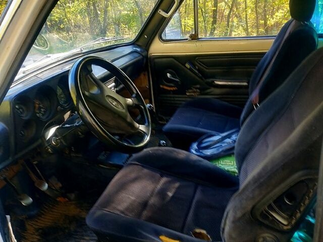 ВАЗ Нива, объемом двигателя 1.6 л и пробегом 0 тыс. км за 1500 $, фото 7 на Automoto.ua