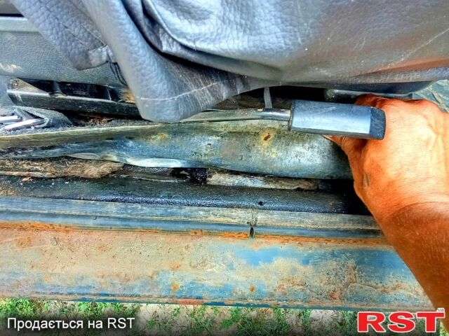 ВАЗ Нива, об'ємом двигуна 1.6 л та пробігом 300 тис. км за 2500 $, фото 6 на Automoto.ua