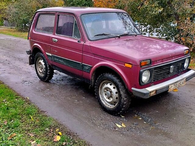 ВАЗ Нива, объемом двигателя 1.7 л и пробегом 250 тыс. км за 1300 $, фото 3 на Automoto.ua