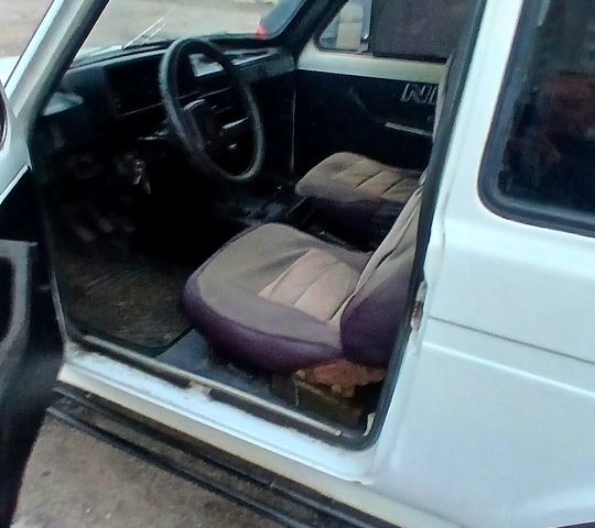 ВАЗ Нива, об'ємом двигуна 1.6 л та пробігом 200 тис. км за 1399 $, фото 2 на Automoto.ua