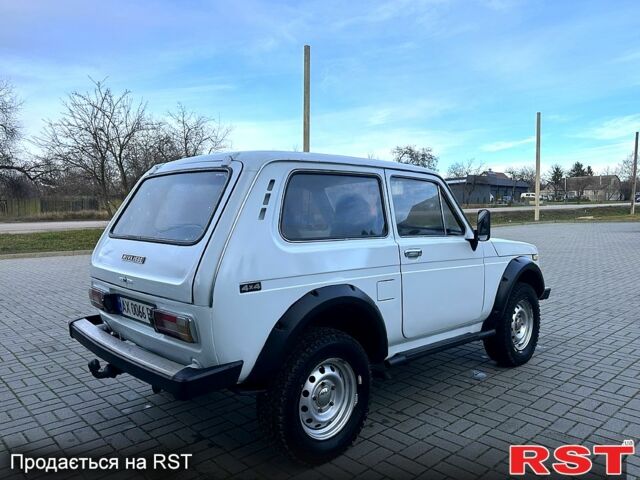ВАЗ Нива, объемом двигателя 1.6 л и пробегом 100 тыс. км за 2399 $, фото 4 на Automoto.ua