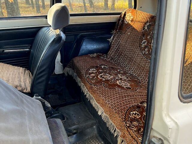 ВАЗ Нива, объемом двигателя 1.7 л и пробегом 140 тыс. км за 1350 $, фото 11 на Automoto.ua