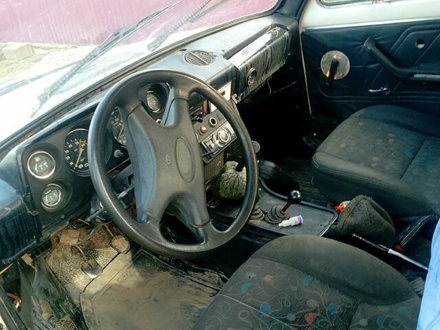ВАЗ Нива, объемом двигателя 16 л и пробегом 100 тыс. км за 880 $, фото 7 на Automoto.ua