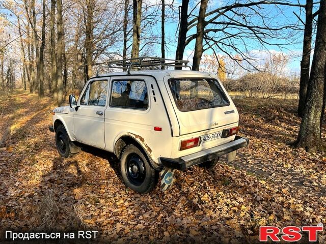 ВАЗ Нива, объемом двигателя 1.7 л и пробегом 140 тыс. км за 1350 $, фото 4 на Automoto.ua