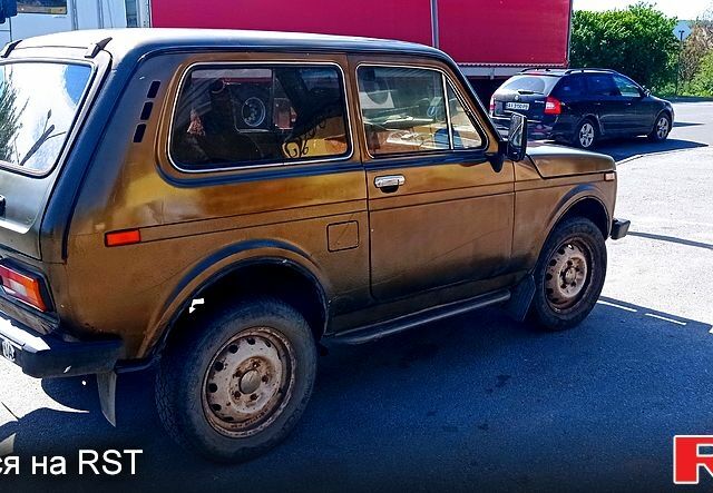ВАЗ Нива, об'ємом двигуна 1.6 л та пробігом 215 тис. км за 2000 $, фото 3 на Automoto.ua