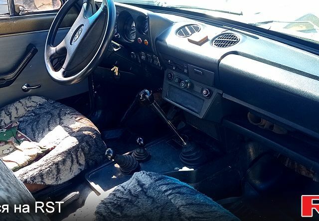 ВАЗ Нива, об'ємом двигуна 1.6 л та пробігом 215 тис. км за 2000 $, фото 5 на Automoto.ua