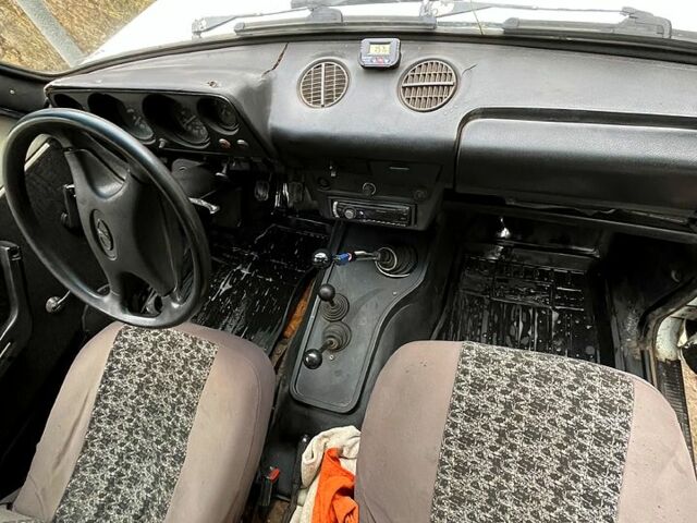 ВАЗ Нива, об'ємом двигуна 1.6 л та пробігом 300 тис. км за 1250 $, фото 9 на Automoto.ua