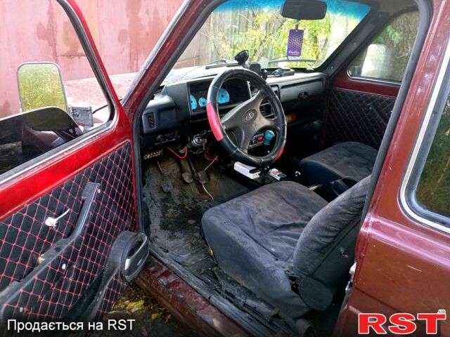 ВАЗ Нива, объемом двигателя 1.6 л и пробегом 120 тыс. км за 2300 $, фото 3 на Automoto.ua