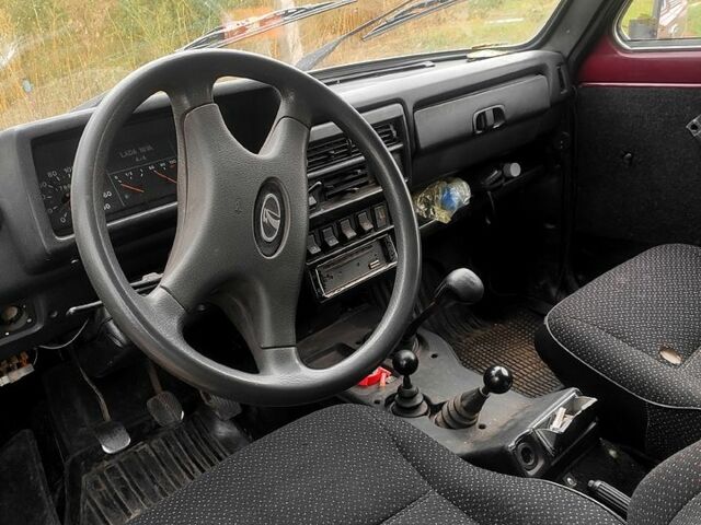 ВАЗ Нива, объемом двигателя 1.6 л и пробегом 120 тыс. км за 2200 $, фото 4 на Automoto.ua