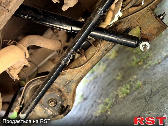 ВАЗ Нива, объемом двигателя 1.7 л и пробегом 149 тыс. км за 1260 $, фото 7 на Automoto.ua