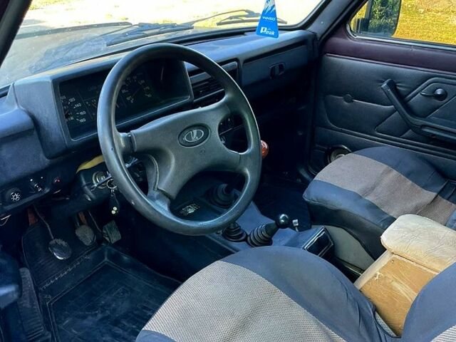ВАЗ Нива, объемом двигателя 1.7 л и пробегом 235 тыс. км за 2600 $, фото 3 на Automoto.ua