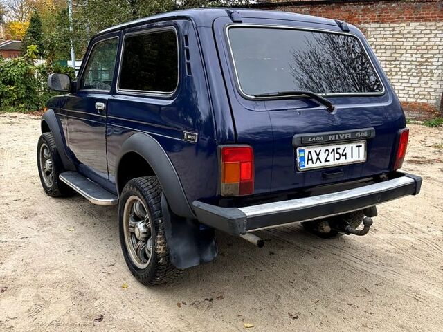 ВАЗ Нива, объемом двигателя 1.6 л и пробегом 200 тыс. км за 2800 $, фото 5 на Automoto.ua