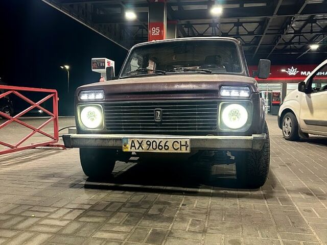 ВАЗ Нива 2005 у Мерефа на Automoto.ua ВАЗ Нива, об'ємом двигуна 1.7 л та пробігом 0 тис. км за 2500 $, фото 3 на Automoto.ua