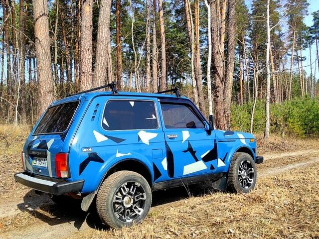 ВАЗ Нива, объемом двигателя 1.7 л и пробегом 60 тыс. км за 4400 $, фото 12 на Automoto.ua
