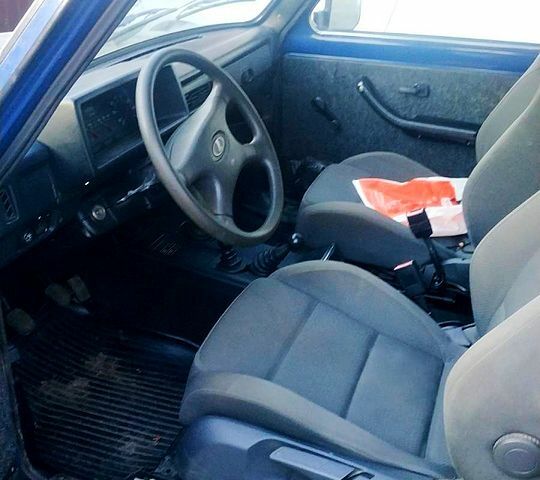 ВАЗ Нива, объемом двигателя 1.7 л и пробегом 81 тыс. км за 4200 $, фото 2 на Automoto.ua