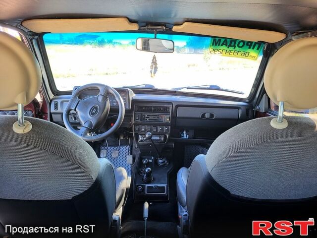 ВАЗ Нива, объемом двигателя 1.7 л и пробегом 120 тыс. км за 3900 $, фото 3 на Automoto.ua