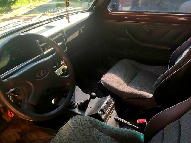 ВАЗ Нива, объемом двигателя 1.7 л и пробегом 60 тыс. км за 3610 $, фото 2 на Automoto.ua