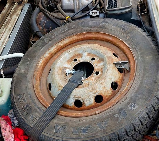 ВАЗ Нива, объемом двигателя 1.7 л и пробегом 146 тыс. км за 2900 $, фото 3 на Automoto.ua