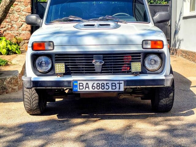 ВАЗ Нива, объемом двигателя 1.7 л и пробегом 122 тыс. км за 4000 $, фото 1 на Automoto.ua