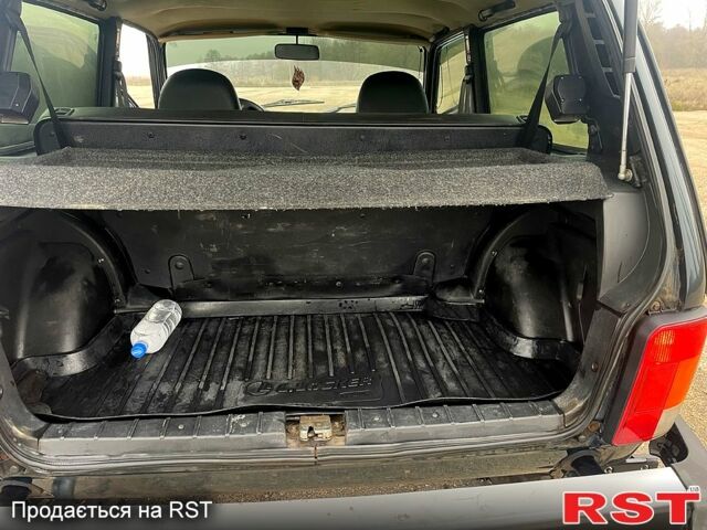 ВАЗ Нива, объемом двигателя 1.7 л и пробегом 81 тыс. км за 6100 $, фото 10 на Automoto.ua